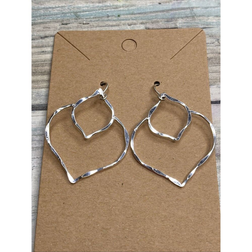 Hammered Silver Tone Drop Dangle Earrings Wire NWOT
